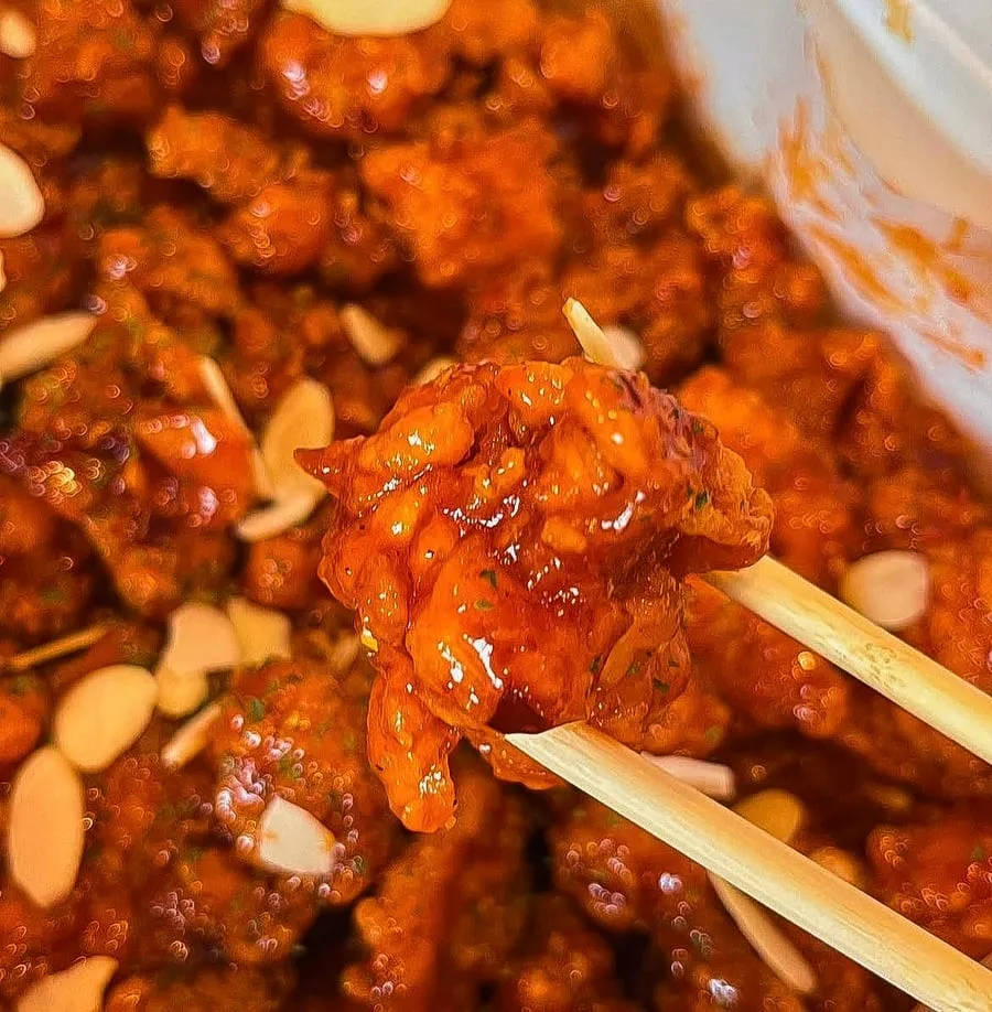 Manseok Dakgangjeong Jungang Market (만석닭강정 중앙시장점)